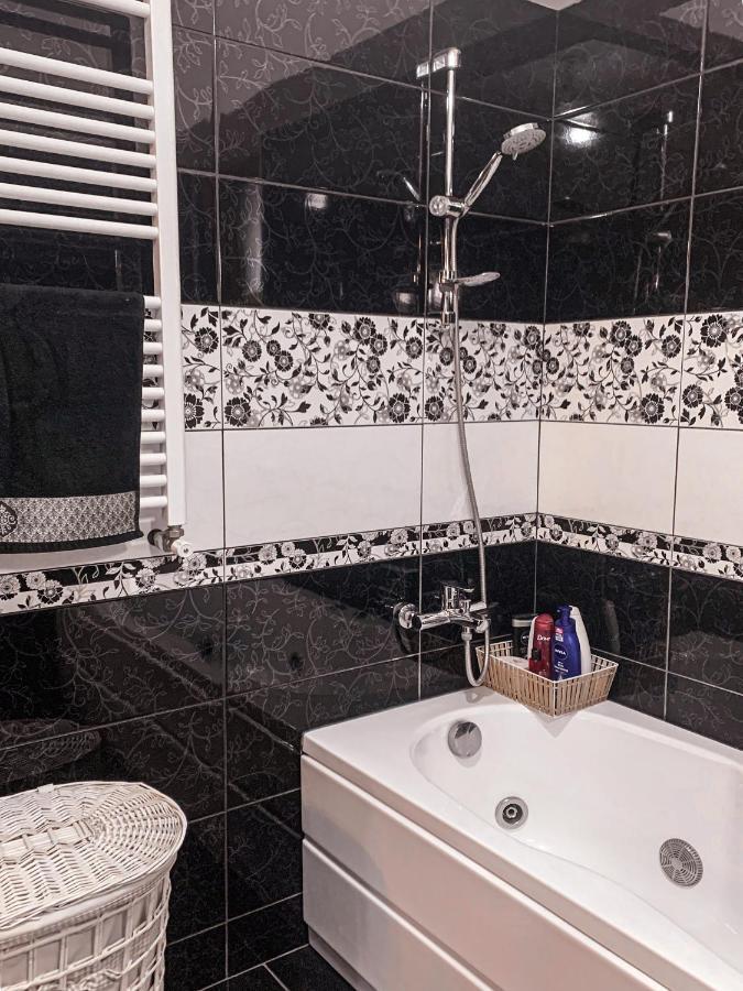 Apartment 2 Rooms Luxury Bucharest Exterior photo